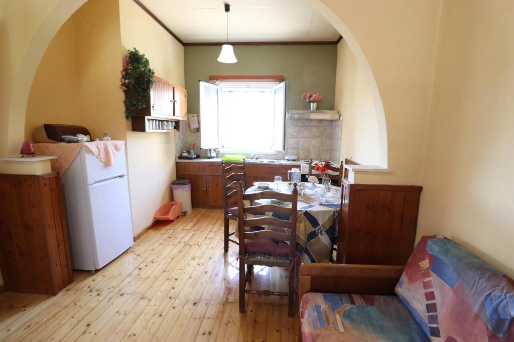 Antigone Apartments