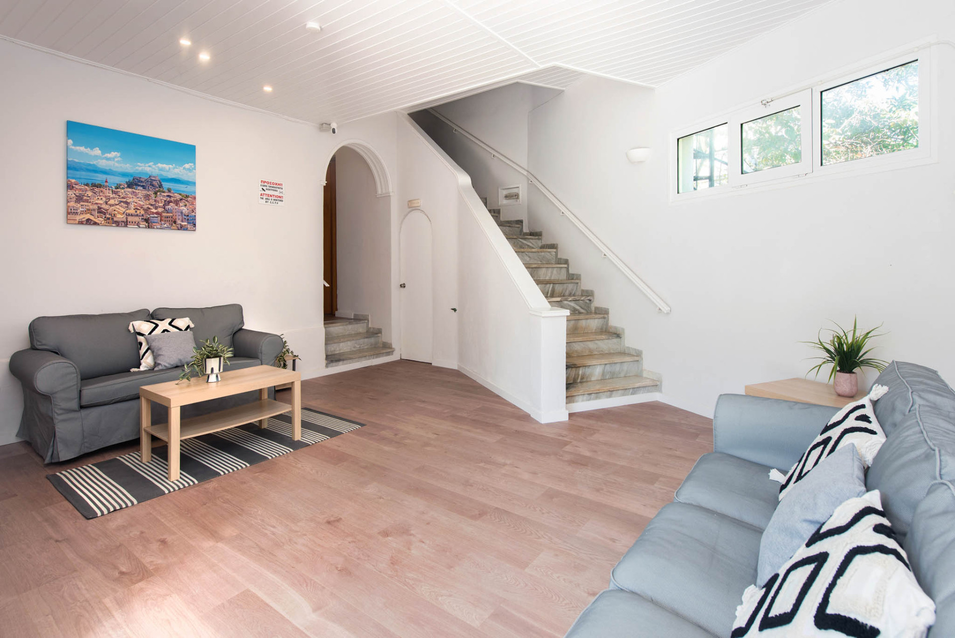 Balaris Apartments