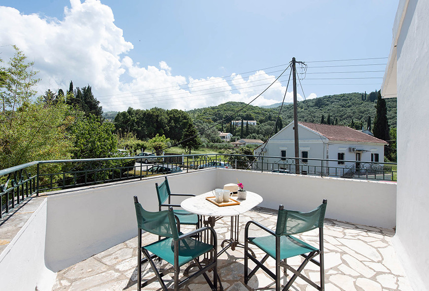 Balaris Apartments
